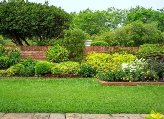 landscaping services Oakbrook